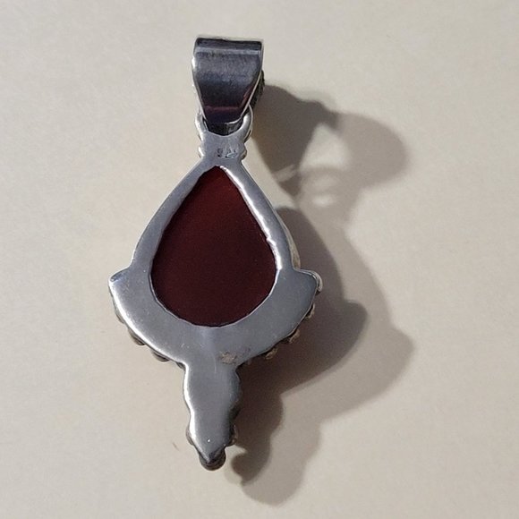 Sterling Silver Southwest American Style Pendant with Sard and Carnelian Cabocho - Picture 3 of 6
